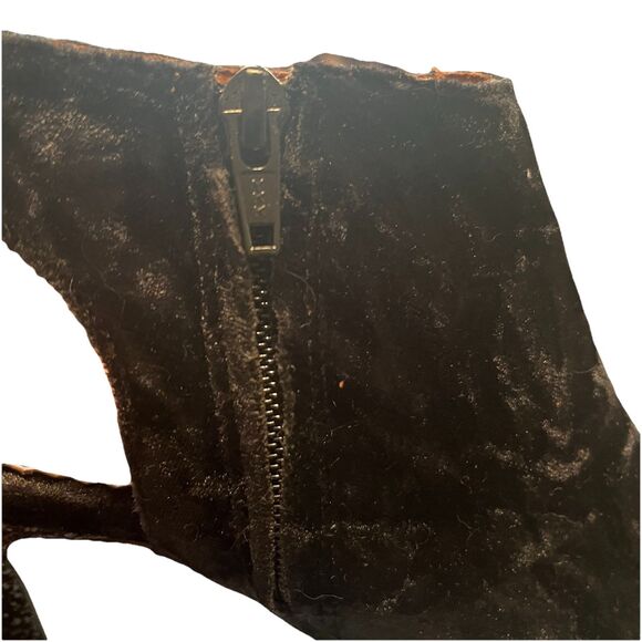 Poetic Licence Perfectly Lovely Black Velvet Glitter Platform Heels Size 10 NIB - Picture 9 of 16